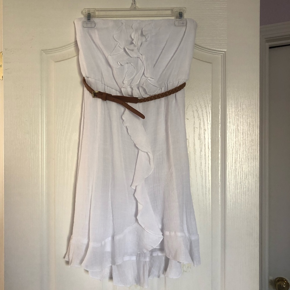 iZ Byer White Strapless Dress